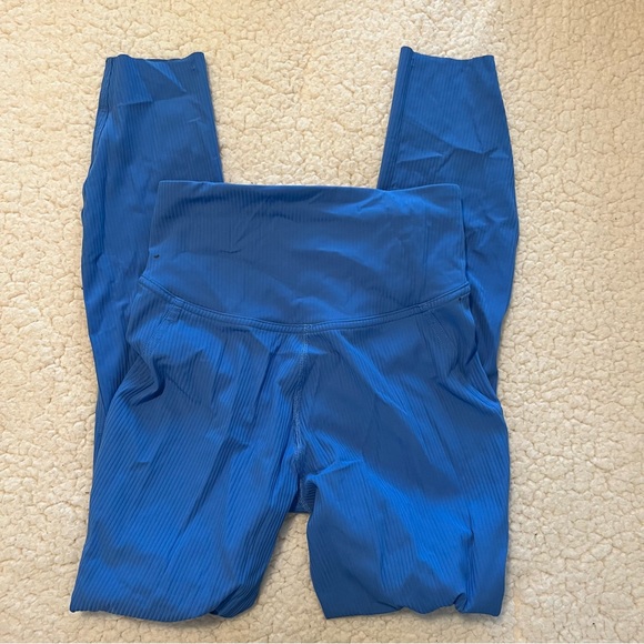 Lululemon Base Pace High-Rise Ribbed Tight 25” - Picture 2 of 7